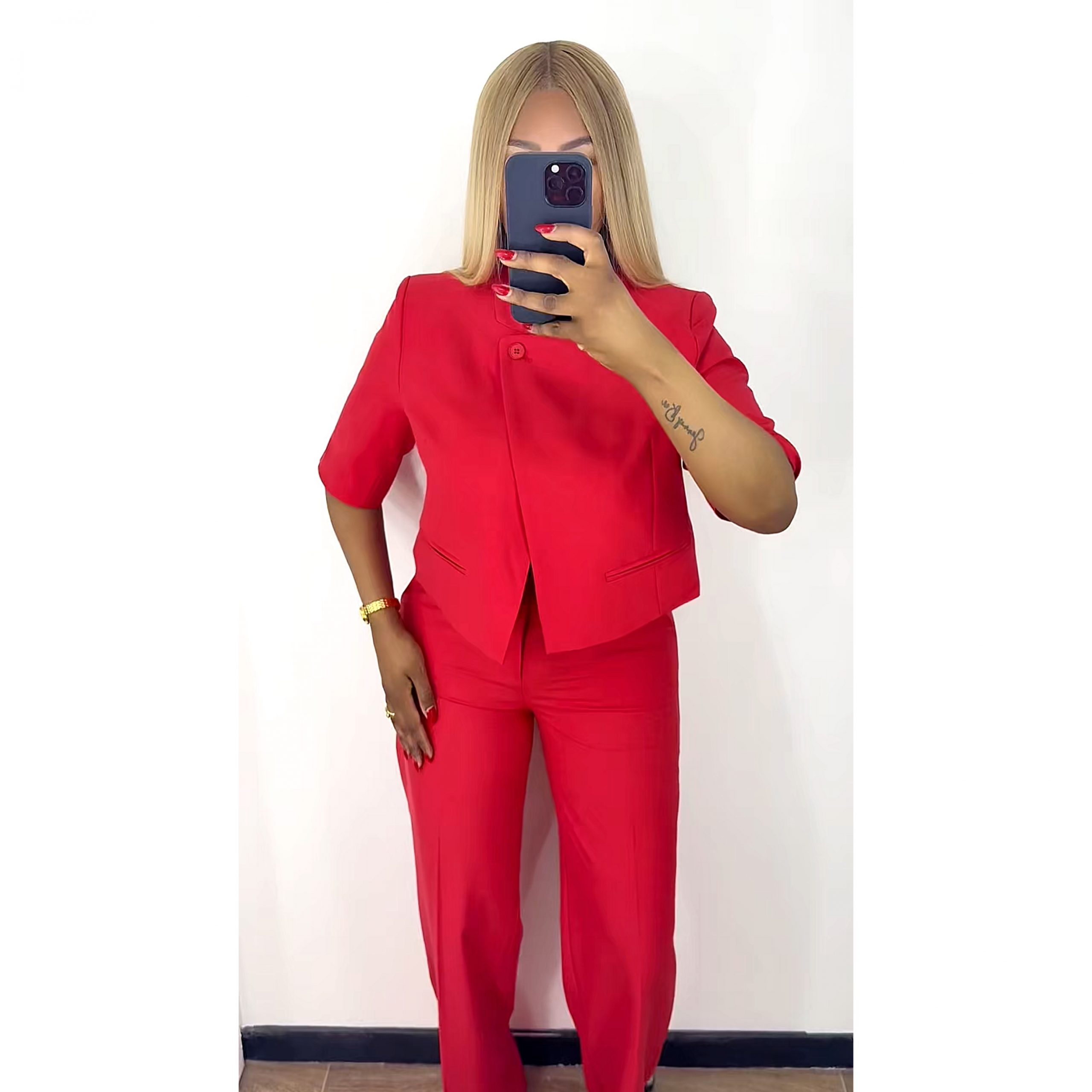 ISIMG-736951 ENSEMBLE JB ROUGE – Image 1